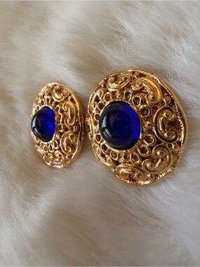 CHANEL Vintage 1990’s Blue Cabochon Clip On Earrings Gold Tone Made in France